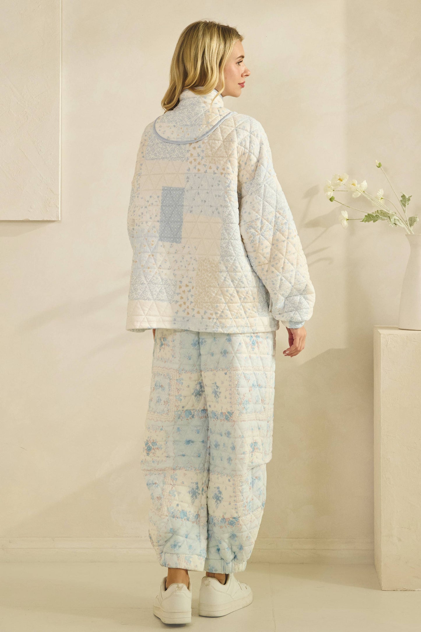 Floral textured lounge pants