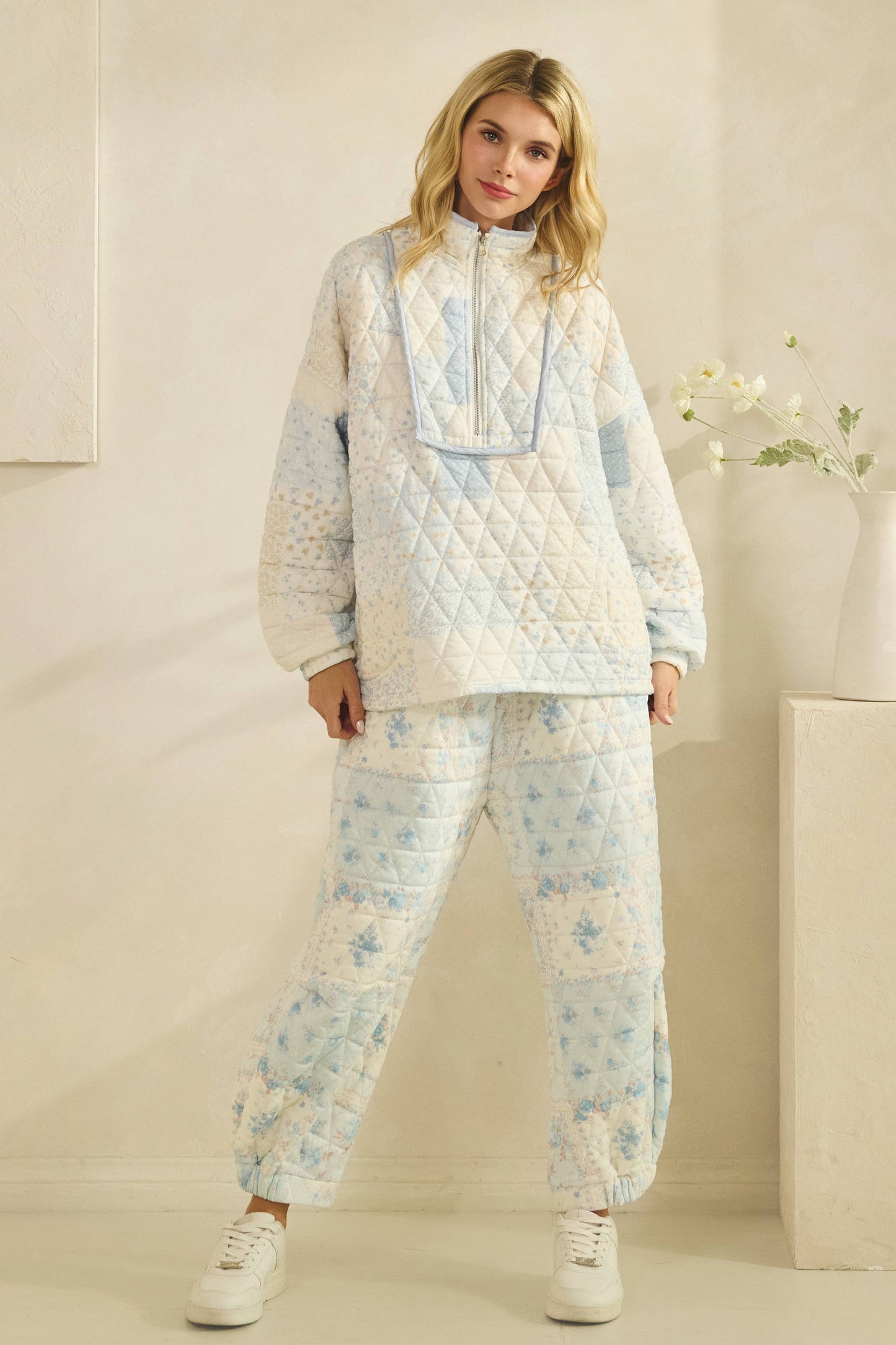 Floral textured lounge pants