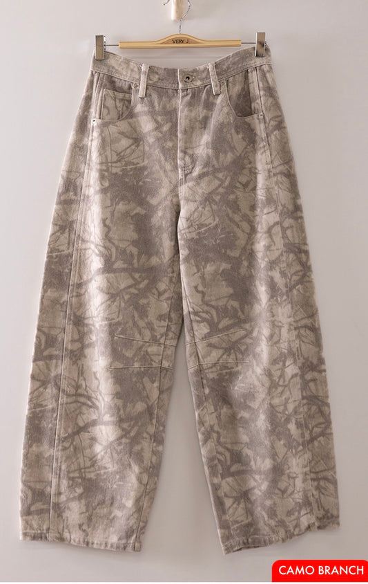 Camo Barrel Jeans