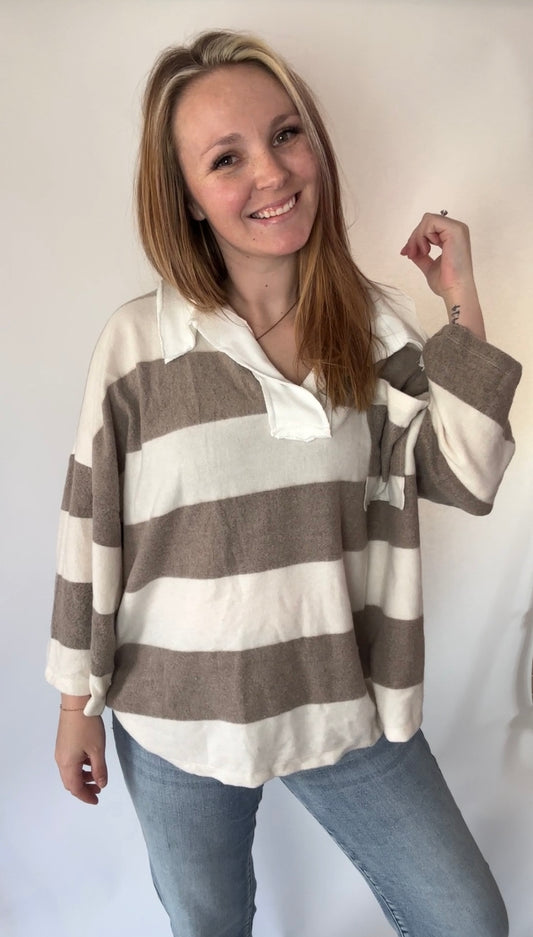 Soft Brush Striped Big Collared
Pullover Sweatshirt