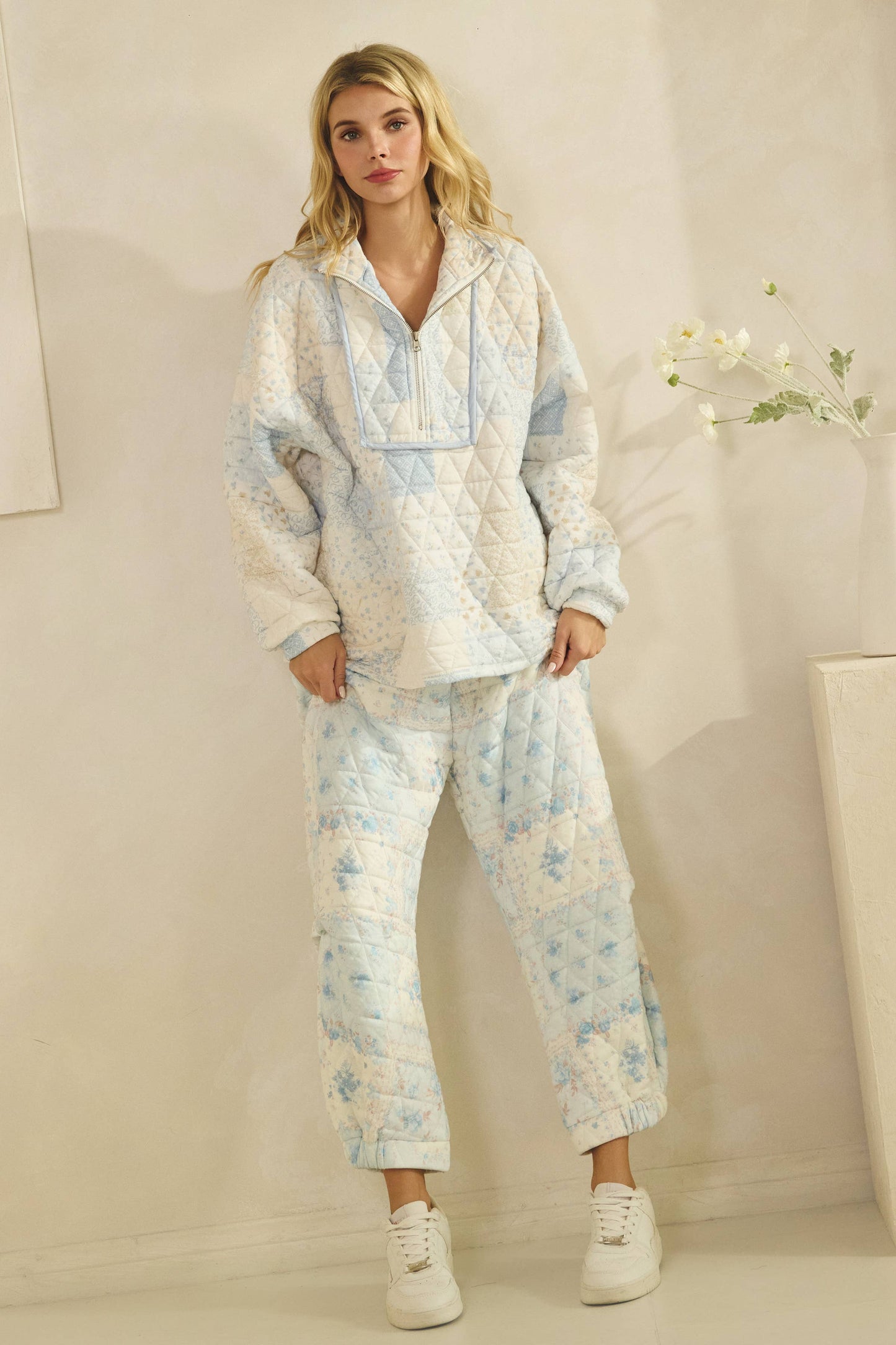 Floral textured lounge pants