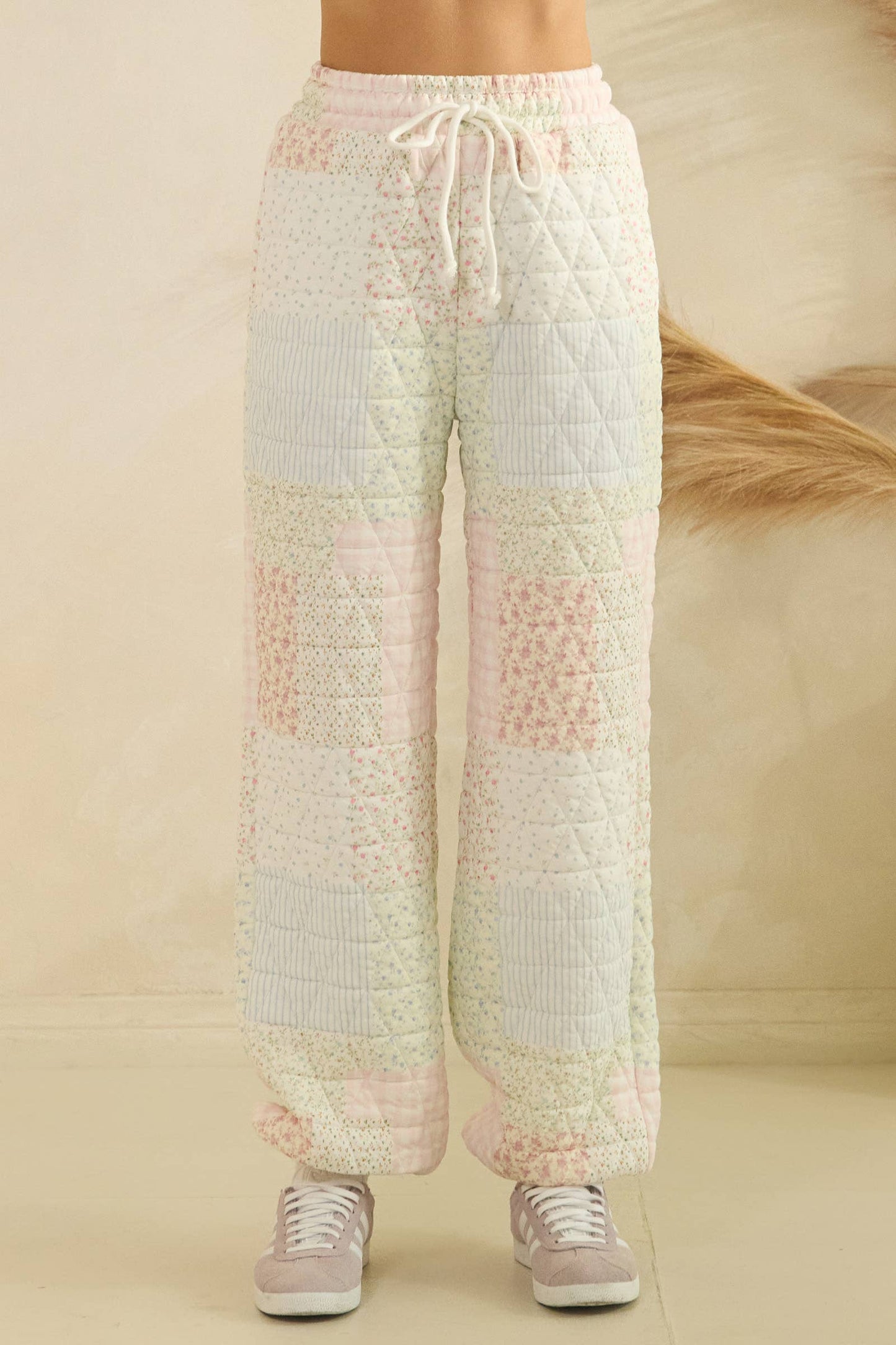 Floral textured lounge pants